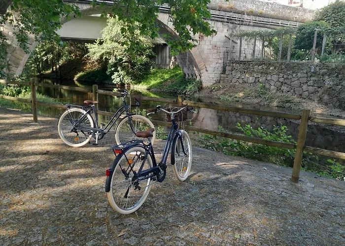 Insua بيت شباب São Pedro do Sul